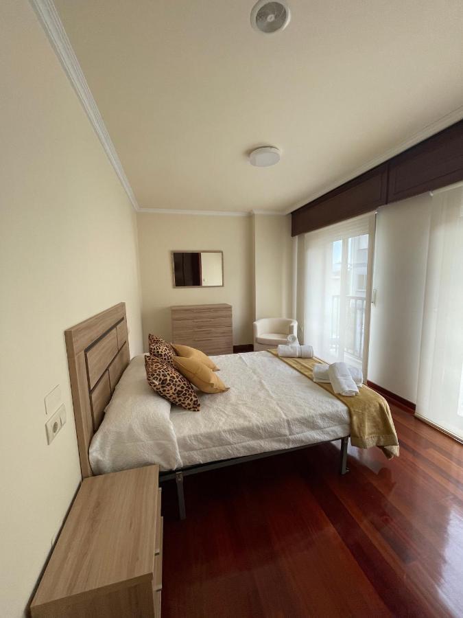 Alojamiento Apostol 1 Melide Exterior photo